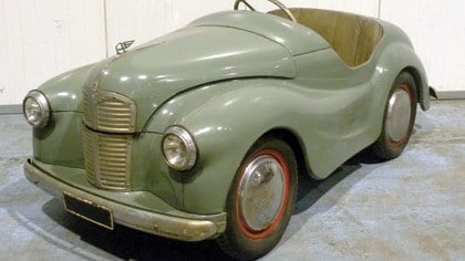 AUSTIN J40 PEDAL CAR WANTED IN ANY CONDITION