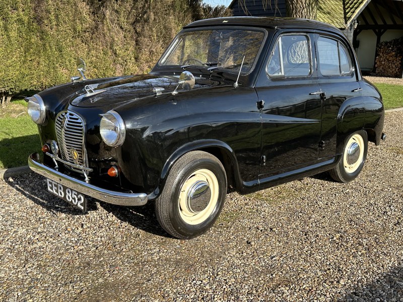 Photo A.014960 AUSTIN A30 VAN 1955 - UK Photo A.014960 AUSTIN A30 VAN 1955 - UK