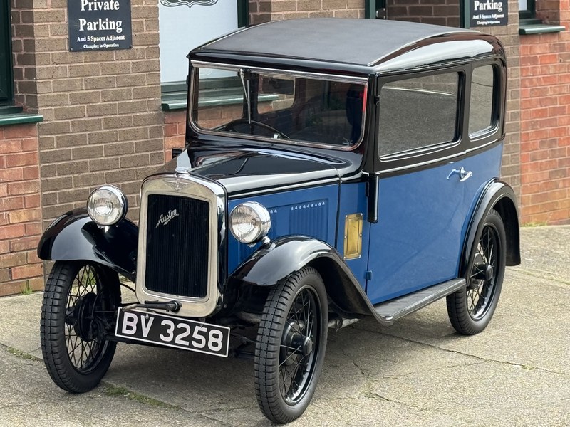 1934 Austin 7 Box saloon