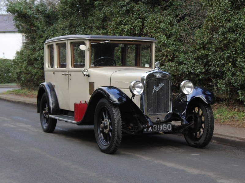 1930 Austin Heavy 12 Burnham Saloon