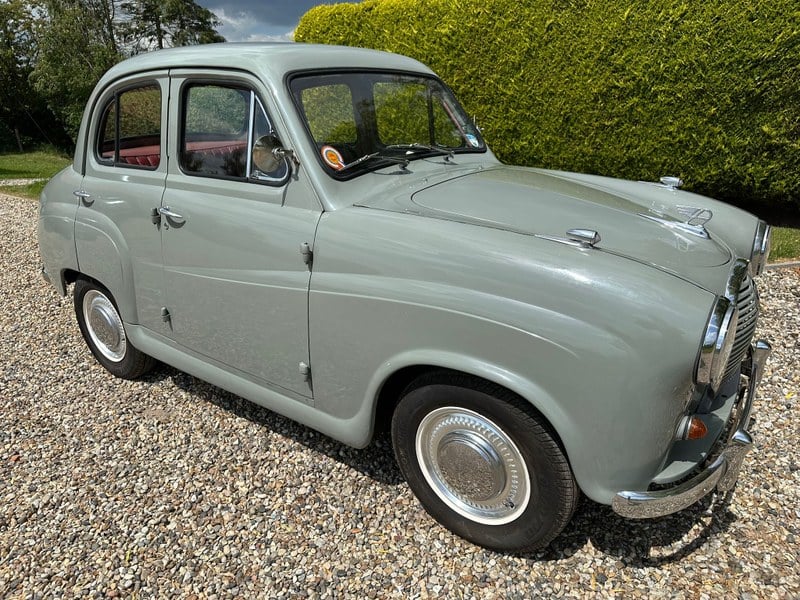 Rapid Classics: Eine Suche. Alle Oldtimer. 27 » Rapid Classics: Eine Suche. Alle Oldtimer. Austin A35 4 Door in excellent order throughout.