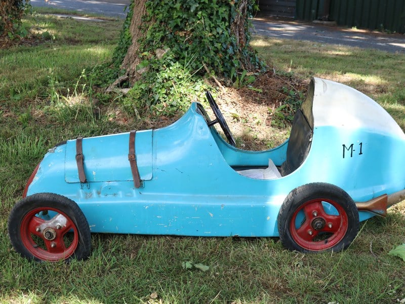 Austin Pathfinder Pedal Car 1949 Restoration Project