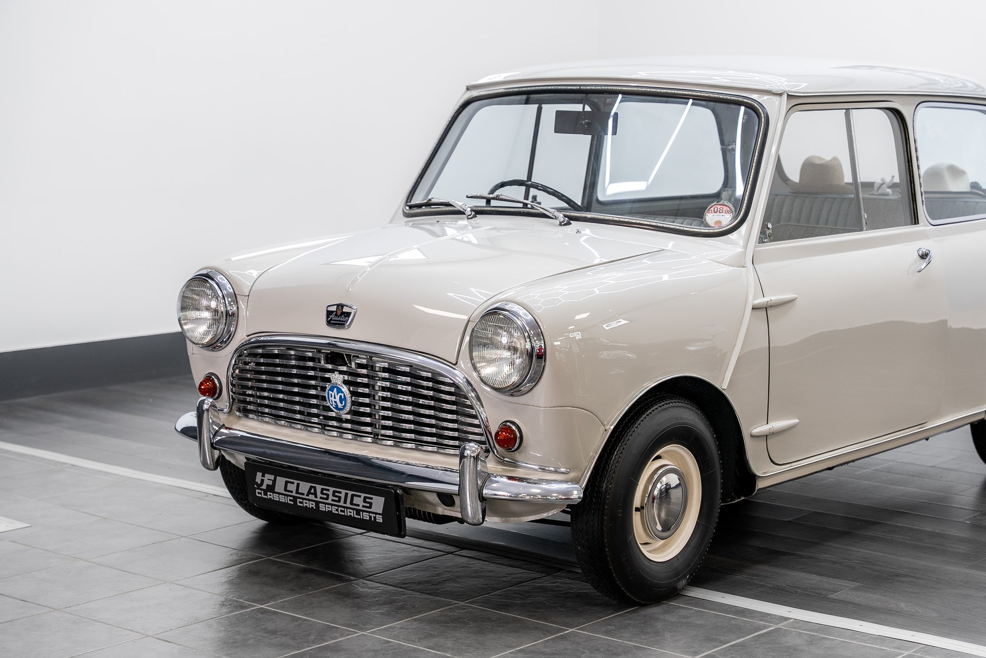 'NOW RESERVED' AUSTIN SEVEN MINI 848cc 1960 FARINA GREY, foto 12