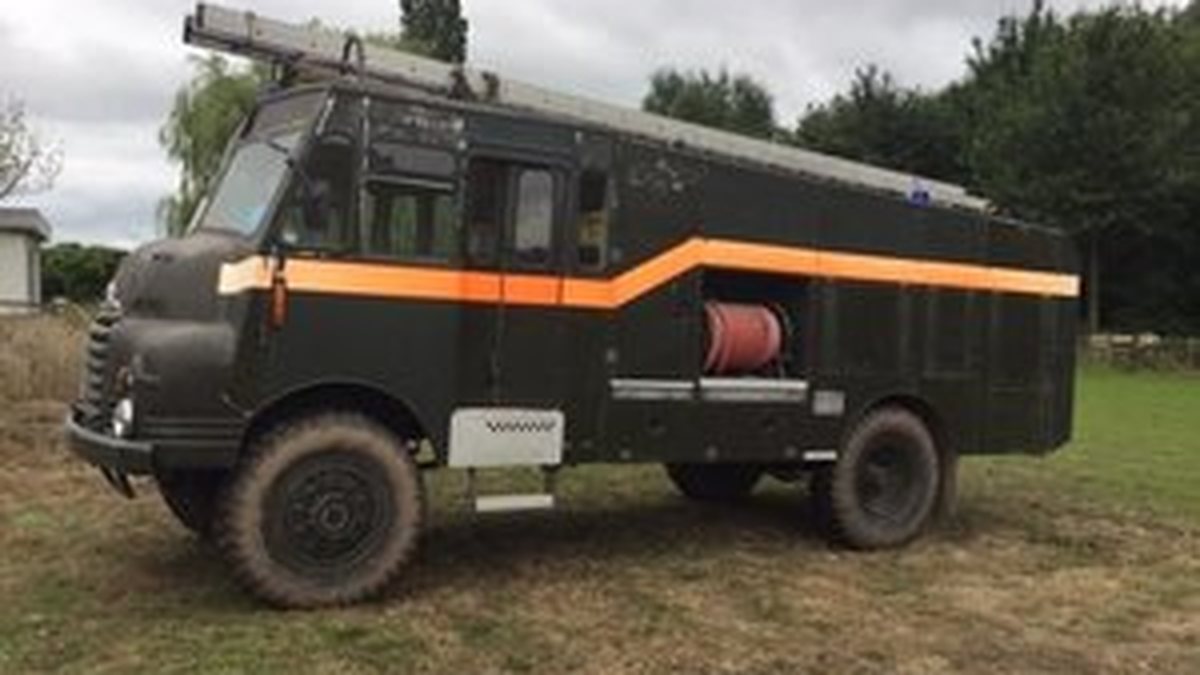 Godes Farm 1956 Bedford RL Green Goddess em Launton, England, Reino Unido - À ...