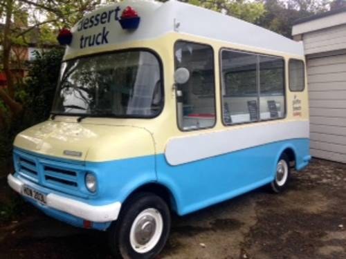Beautiful Bedford CF Ice Cream Van (1973) In vendita