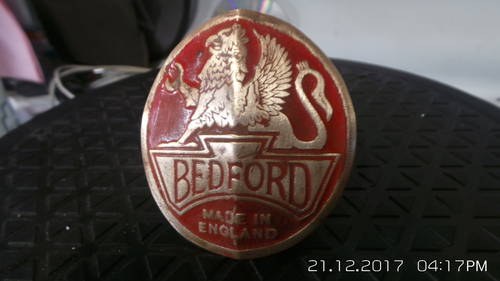 2002 bedford  badge 1940s approx In vendita