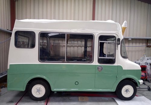 1977 Bedford CF2