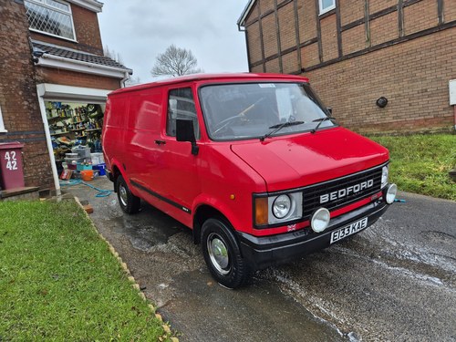 1987 bedford cf2
