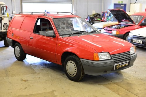 1988 Bedford Astra Van VENDU