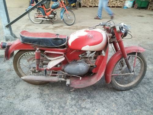 1951 Benelli and Motobi motorcycles For Sale
