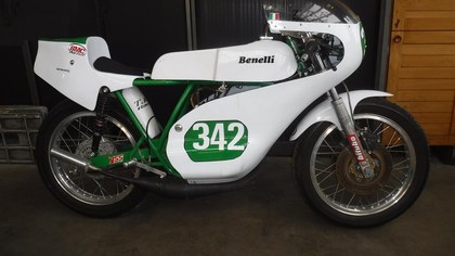 Benelli 250cc 2 cylinder racer 1968