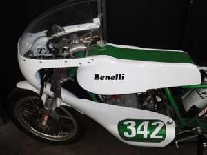 1969 Benelli 250cc 2 cylinder racer 1968 For Sale (picture 2 of 12)