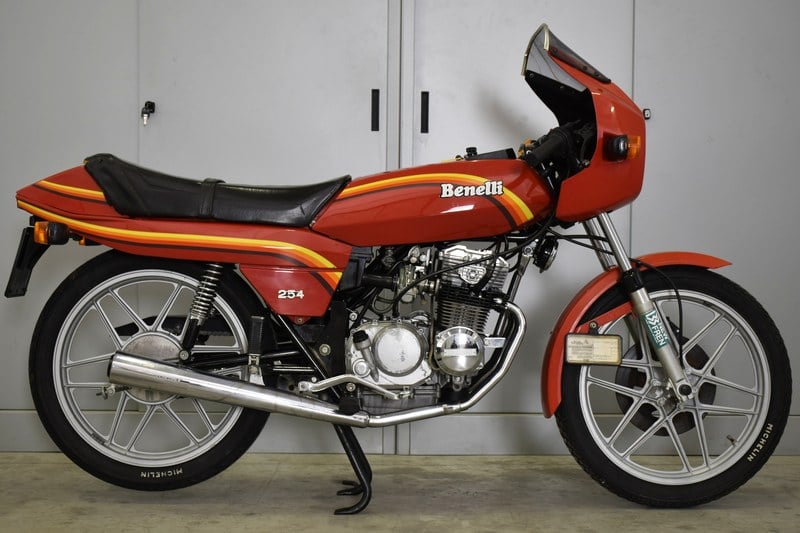 1977 Benelli Sport 354 - 1 1977 Benelli Sport 354 - 1