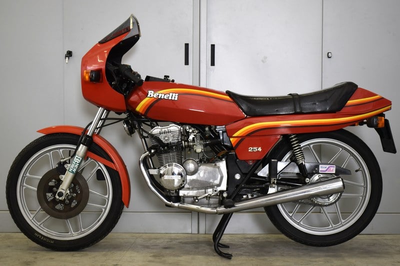1977 Benelli Sport 354 - 2 1977 Benelli Sport 354 - 2