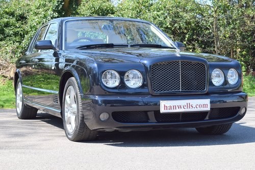 2007/07 Bentley Arnage T Mulliner Level II in Black Sapphire For Sale