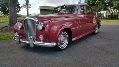 1958 Bentley S1 Sports Saloon by Firma Trading Classic Cars 