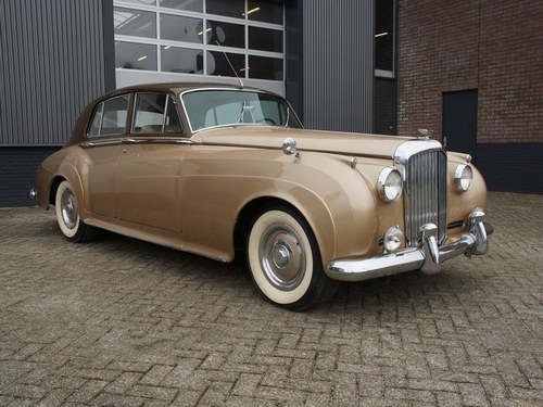 1955 Bentley S1 original LHD, original colours, early S1 In vendita