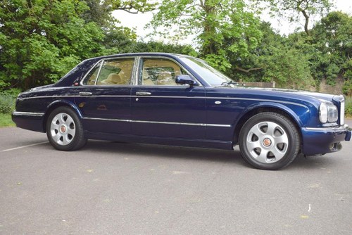 2000 W Bentley Arnage Red Label in Peacock Blue For Sale