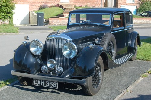 1937 Bentley 4 1/4 Mann Egerton Saloon VENDUTO