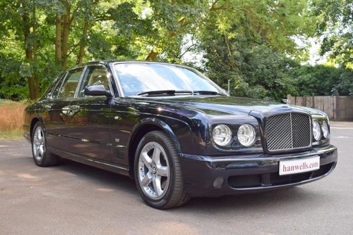 2008/57 Bentley Arnage T Mulliner Level 2 in Black Sapphire For Sale