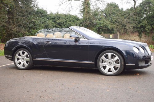 2007/07 Bentley Continental GTC in Dark Sapphire For Sale
