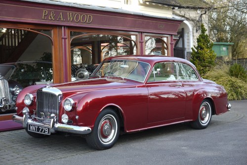 Bentley S2 Continental 1961 2-door Coupe by James Young For Sale