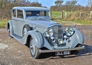 1936 Derby Bentley 4.25 Litre Vanden Plas Pillarless Saloon For Sale