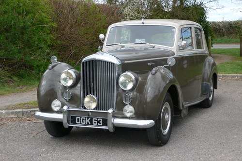 1953 Bentley R-Type Standard Steel Saloon For Sale