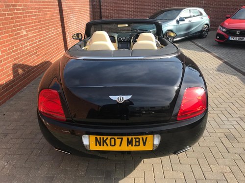 BENTLEY CONTINENTAL GTC 2007 VENDIDO