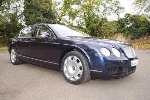 2006 Model/55 Bentley Flying Spur in Sapphire Blue For Sale