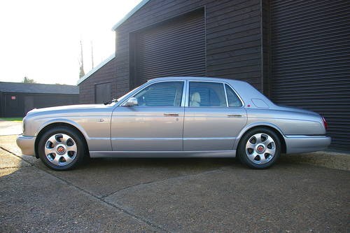 2000 Bentley Arnage 6.8 Red Label Auto Saloon (13,112 miles) SOLD