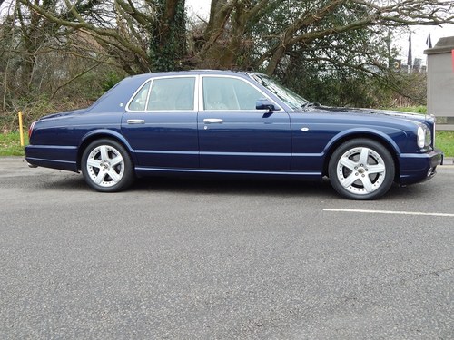 2002 Bentley ARNAGE T IN BLUE