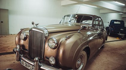 Bentley S2 Saloon - beautiful classic car