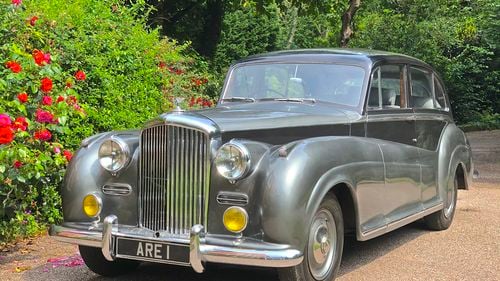 Picture of 1952 Bentley R Type James Young Saloon The Motorshow car - For Sale