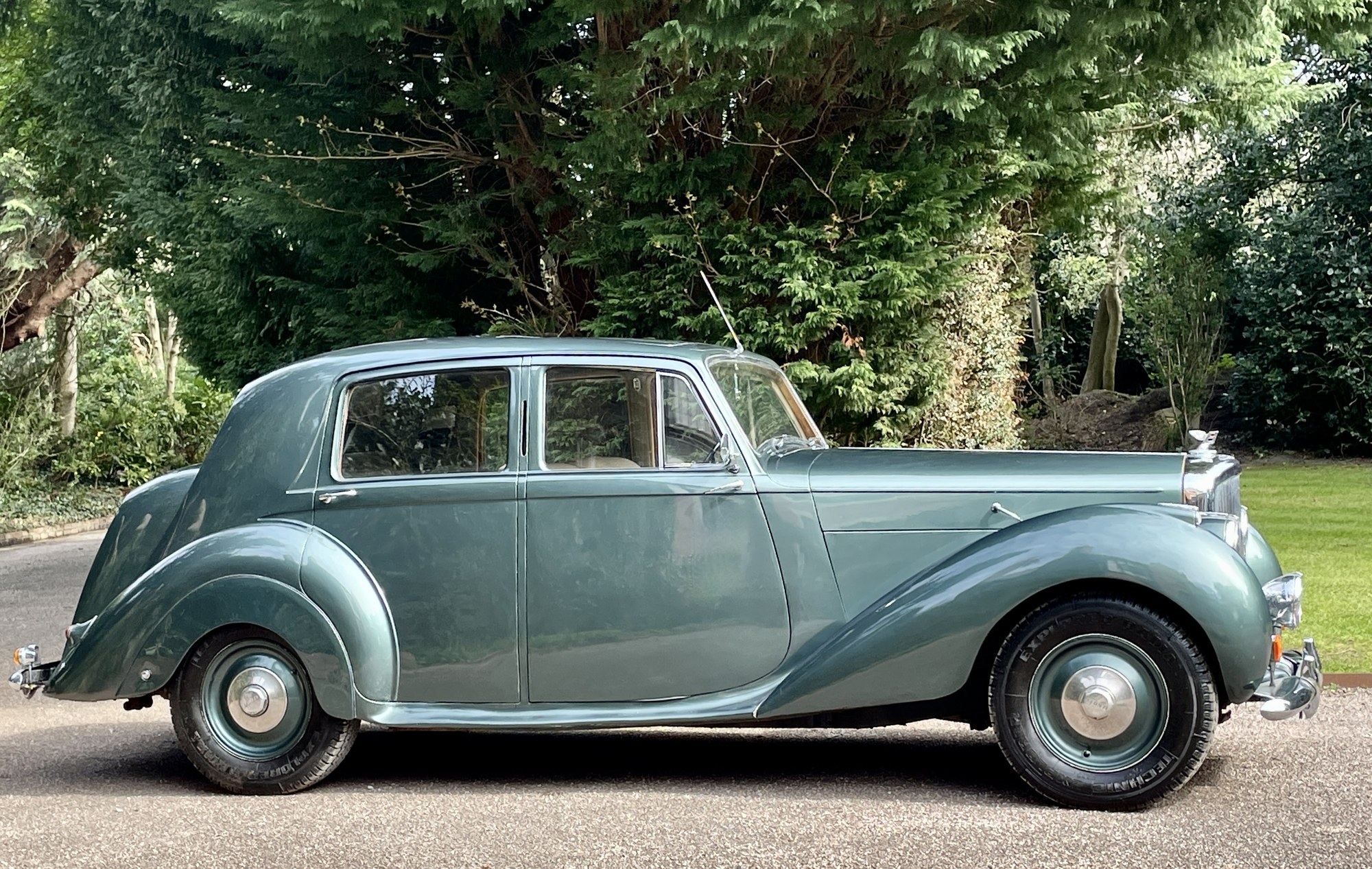 Bentley MkVI Sporting Saloon, foto 3