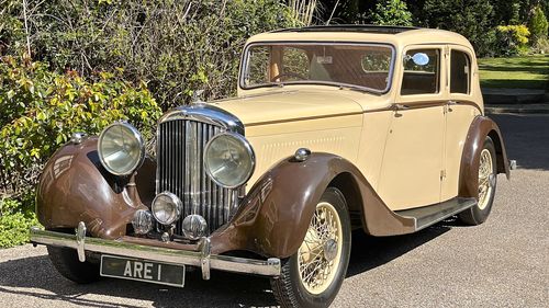 Picture of 1937 Bentley Derby 4 1/4 Park ward over drive saloon - For Sale