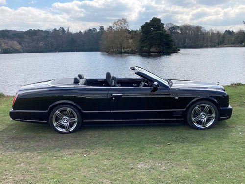 2010 Bentley Azure T A vendre