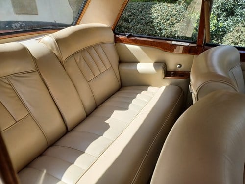 1966 Bentley Corniche - 5