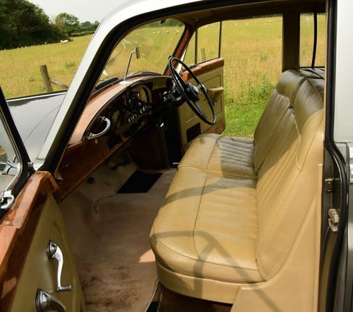 1958 Bentley S1 LWB Saloon - 8