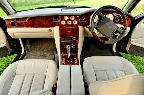 2005 Bentley Arnage - 9