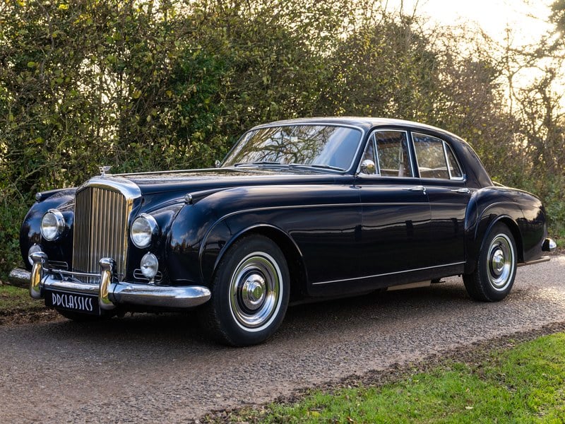 Rapid Classics: Eine Suche. Alle Oldtimer. 19 » Rapid Classics: Eine Suche. Alle Oldtimer. Bentley S1 Continental 4-Light Flying Spur HJ Mulliner (RHD)