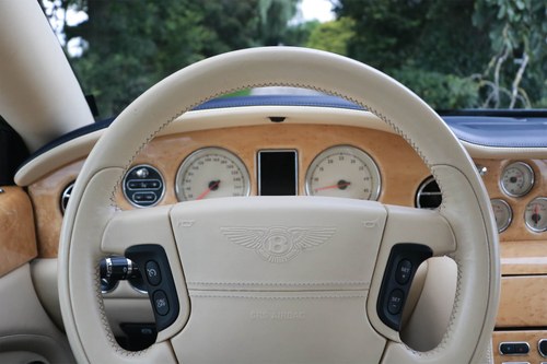 2007 Bentley Azure - 9