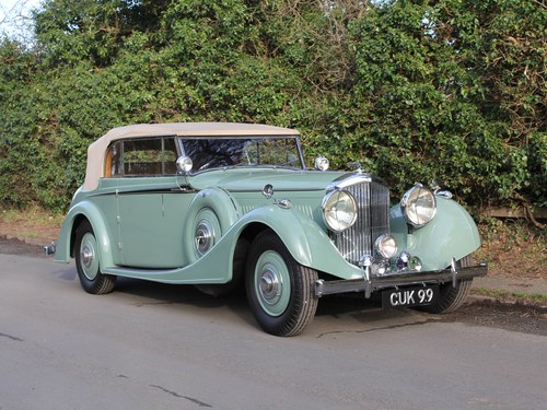 1939 Bentley 4.25 litre Vanden Plas DHC - Geneva Show Car For Sale