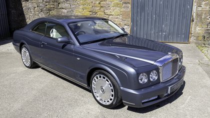 Unleash Luxury, Unmatched: 2009 Bentley Brooklands Coupe.
