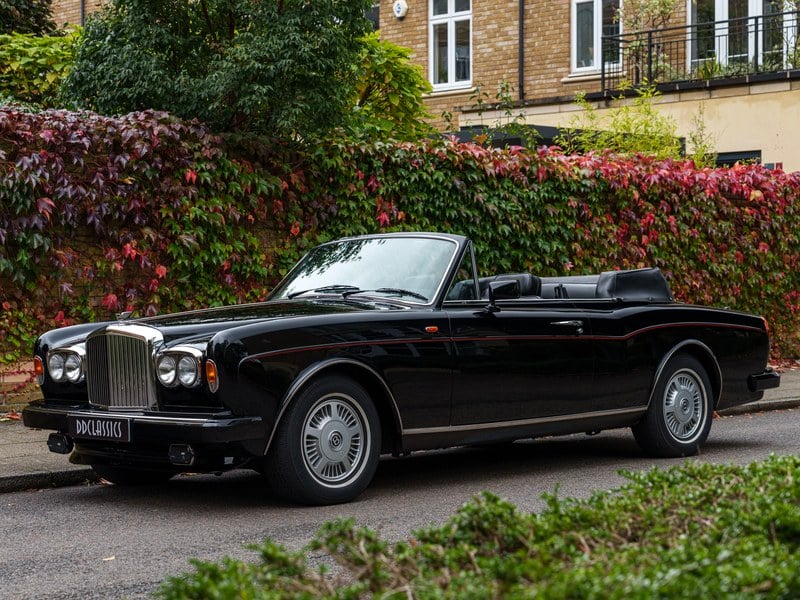 Rapid Classics: Eine Suche. Alle Oldtimer. 28 » Rapid Classics: Eine Suche. Alle Oldtimer. Bentley Continental Convertible (RHD)