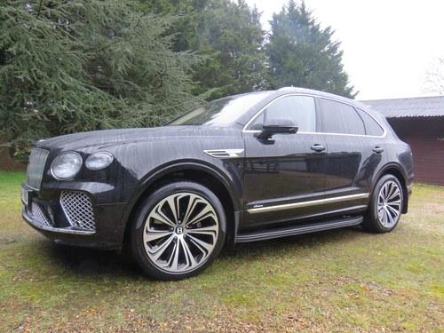 2024 Bentley Bentayga Mulliner
