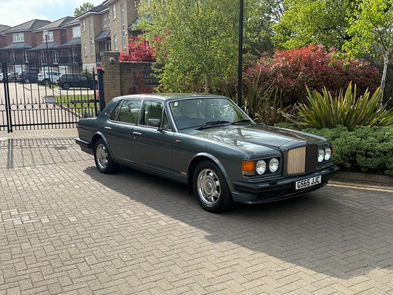 Rapid Classics: Eine Suche. Alle Oldtimer. 10 » Rapid Classics: Eine Suche. Alle Oldtimer. 1989 Bentley Turbo R