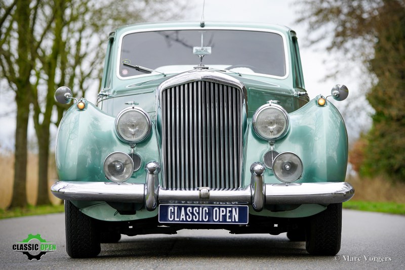 1953 Bentley R Type - 2 1953 Bentley R Type - 2
