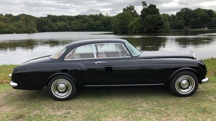 Bentley S2 Continental Coupe by H.J.Mulliner
