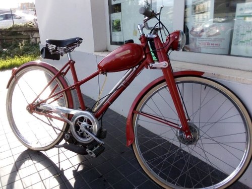 1952 Bianchi Bike with help motor-alternative to electro bike In vendita